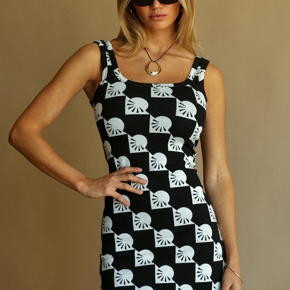 Araminta James - Golden Sun Dress Noir - Size L